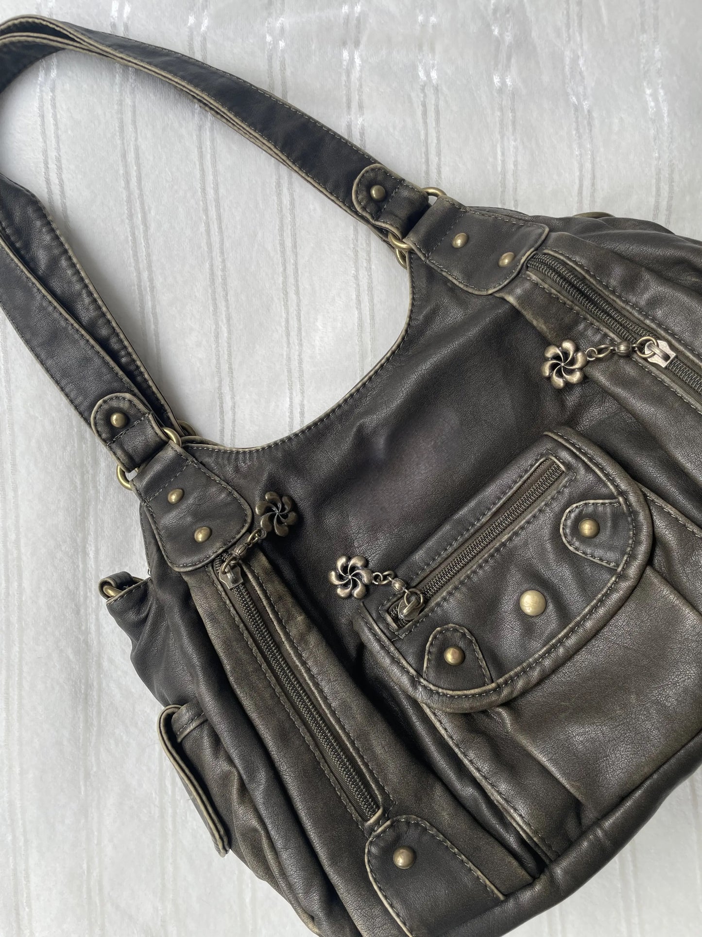 Nomad Vintage Shoulder Bag